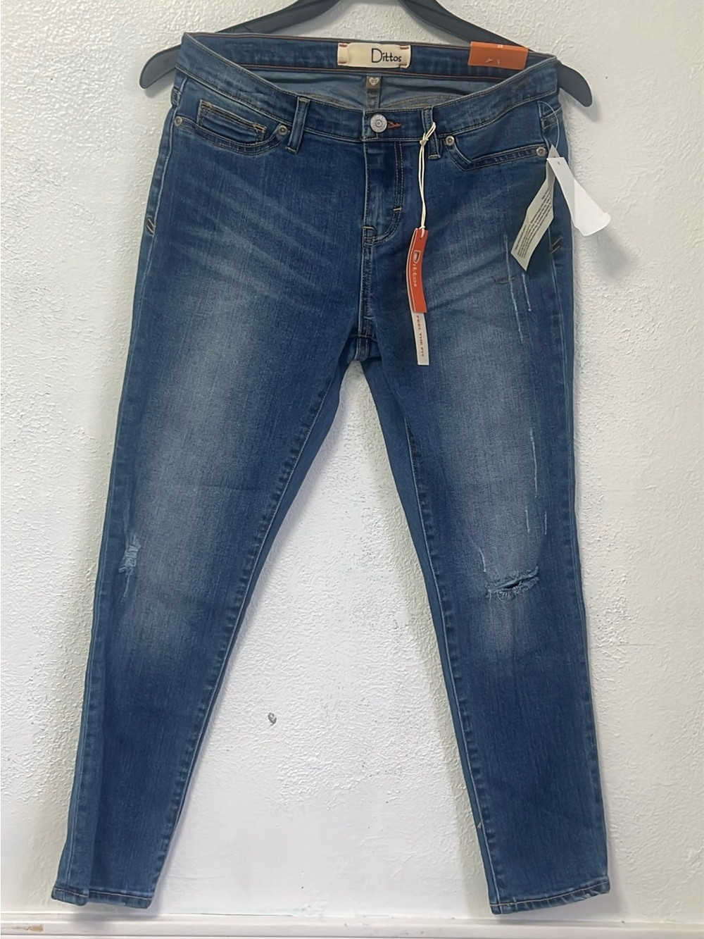 Dittos Women's Skinny Jeans in Washed Blue New with tags
